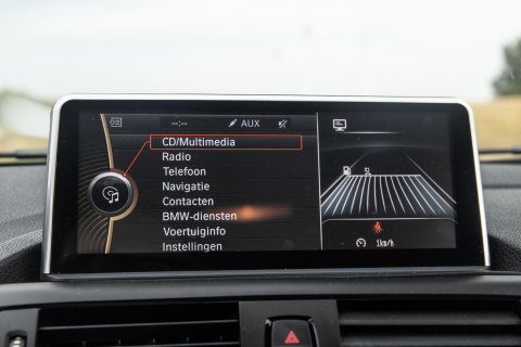 BMW 1 Serie 116i Business+ AUTOMAAT / CRUISE CONTROLE / BLACK LINE / AIRCO / CARPLAY / URBAN