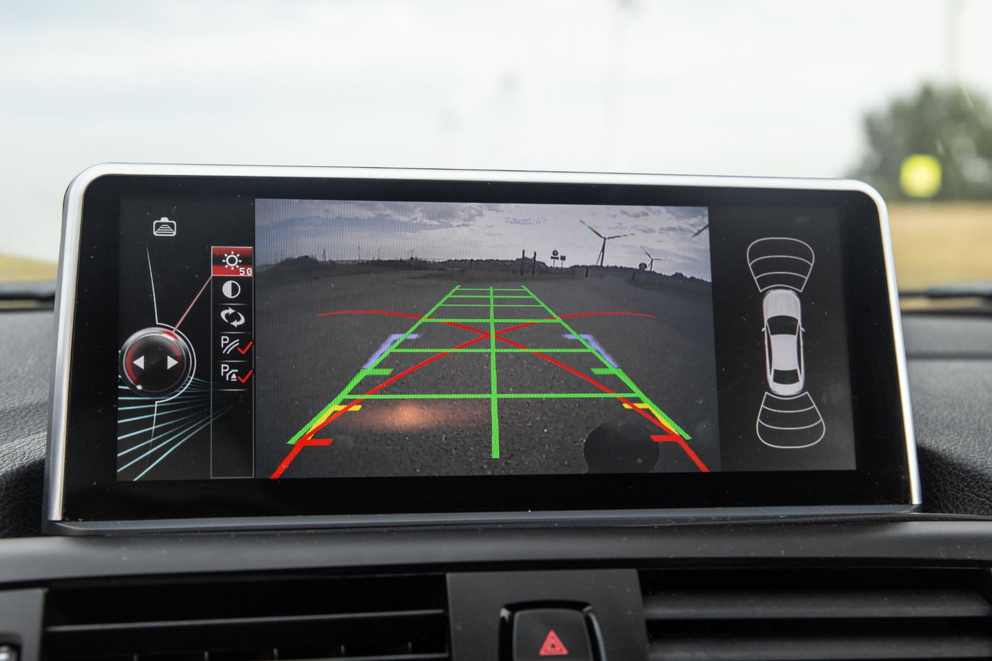 BMW 1 Serie 116i Business+ AUTOMAAT / CRUISE CONTROLE / BLACK LINE / AIRCO / CARPLAY / URBAN