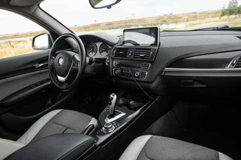 BMW 1 Serie 116i Business+ AUTOMAAT / CRUISE CONTROLE / BLACK LINE / AIRCO / CARPLAY / URBAN