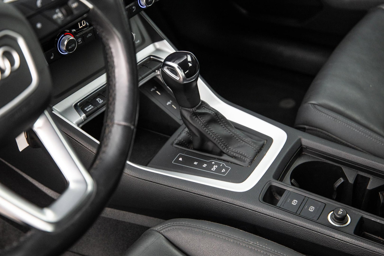 Audi Q3 Sportback 45 TFSI e Edition CRUISE CONTROLE / CARPLAY / DEALER ONDERHOUDEN / AUTOMAAT