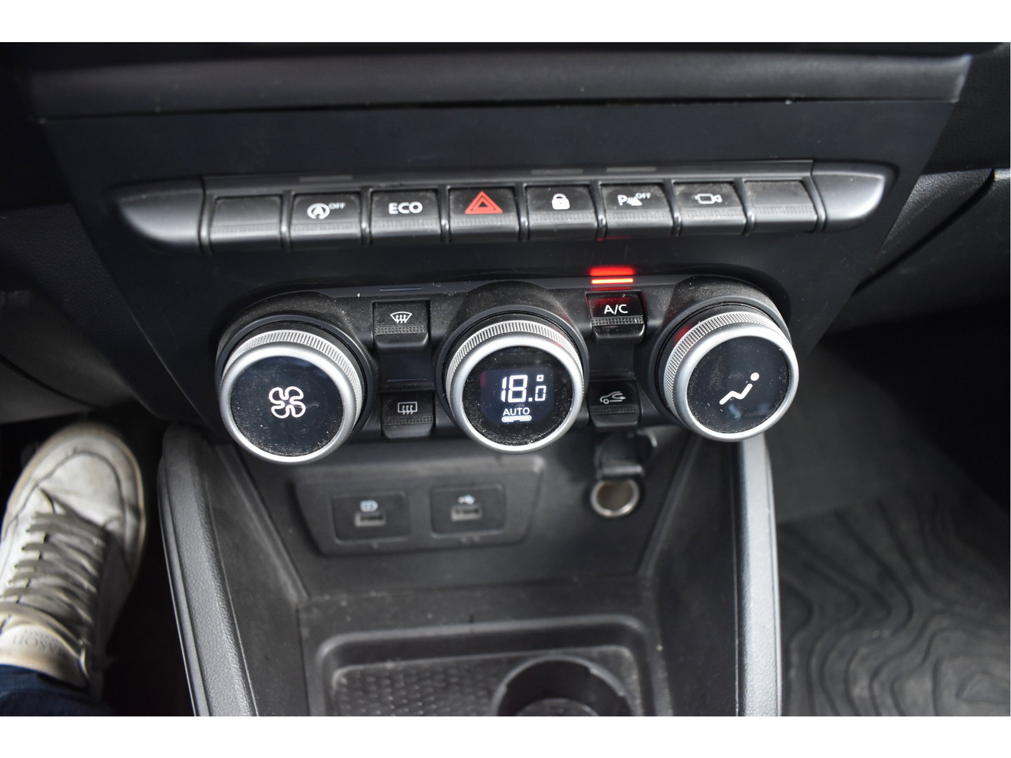 Dacia Duster 1.0 TCe 100 ECO-G Extreme ,ORGINEEL NEDERLANDSE AUTO ,BOEKJES,NAP EN ONDERHOUDSHISTORIE