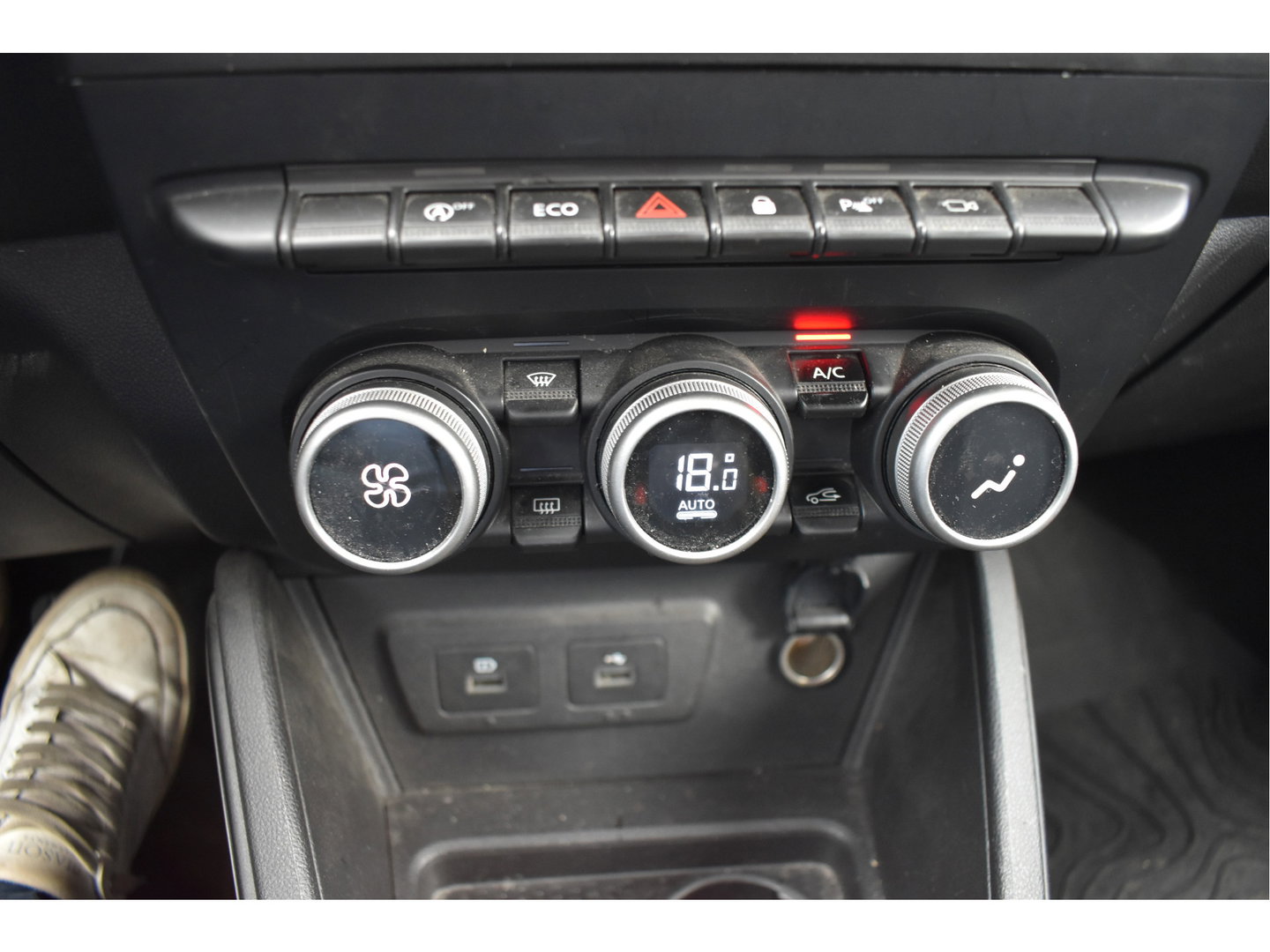 Dacia Duster 1.0 TCe 100 ECO-G Extreme ,ORGINEEL NEDERLANDSE AUTO ,BOEKJES,NAP EN ONDERHOUDSHISTORIE