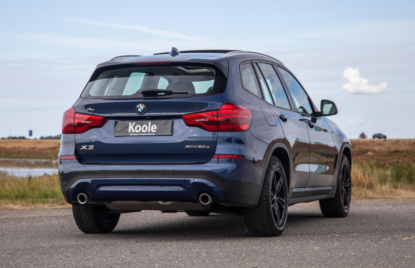 BMW X3 xDrive30e Executive BLACK LINE / PANORAMA DAK / CARPLAY / LEER / STOELVERWARMING / CAMERA