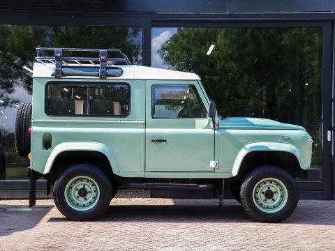 Land Rover Defender 2.0 MPI 90 Heritage | UNIEK