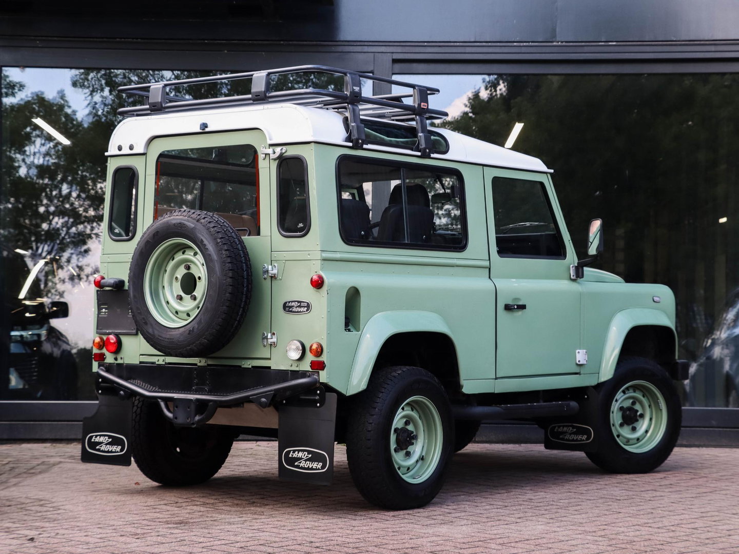 Land Rover Defender 2.0 MPI 90 Heritage | UNIEK