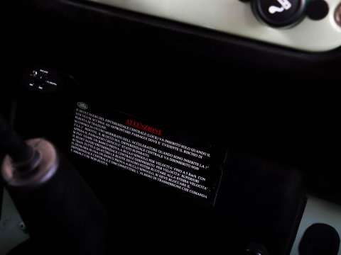 Land Rover Defender 2.0 MPI 90 Heritage | UNIEK