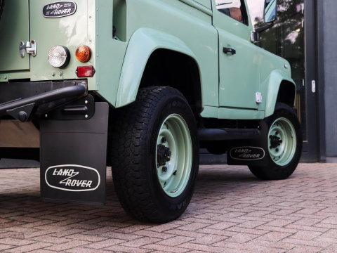 Land Rover Defender 2.0 MPI 90 Heritage | UNIEK