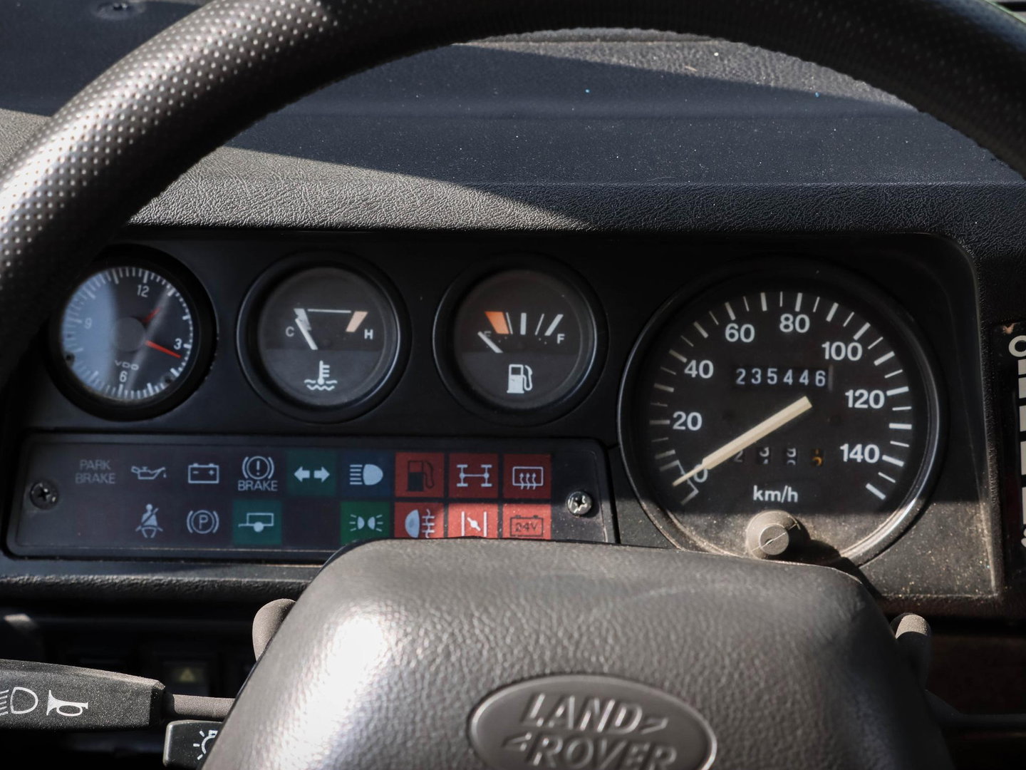 Land Rover Defender 2.0 MPI 90 Heritage | UNIEK