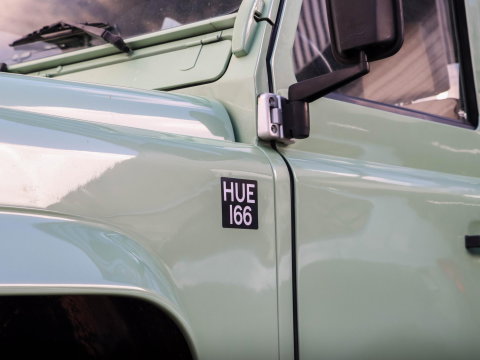 Land Rover Defender 2.0 MPI 90 Heritage | UNIEK