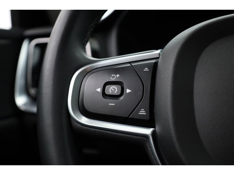Volvo V60 2.0 B3 Core Prijs rijklaar | Trekhaak | Stoel + stuurverw. | ACC | Dodehoek (Blis) |