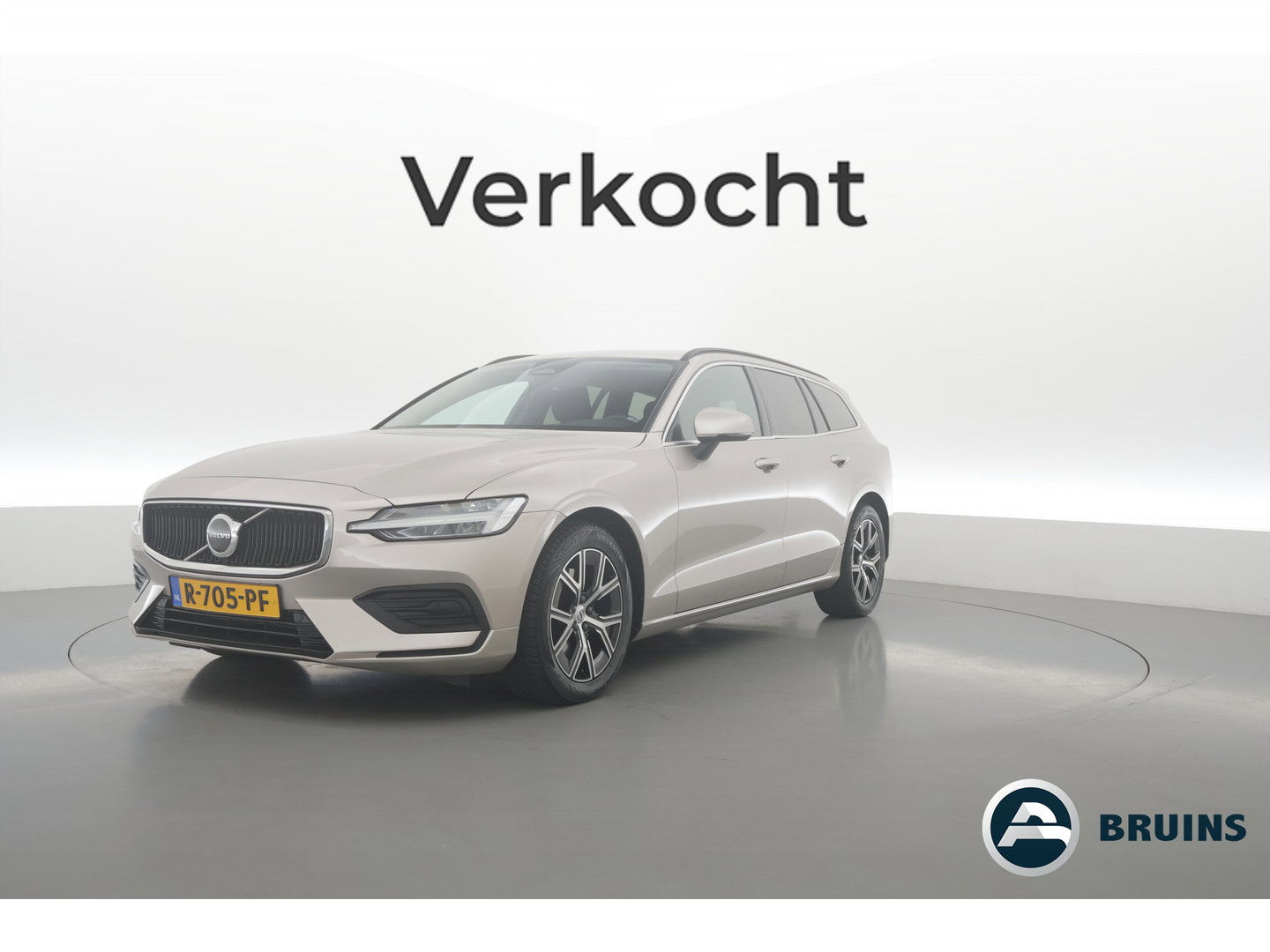 Volvo V60 2.0 B3 Core Prijs rijklaar | Trekhaak | Stoel + stuurverw. | ACC | Dodehoek (Blis) |