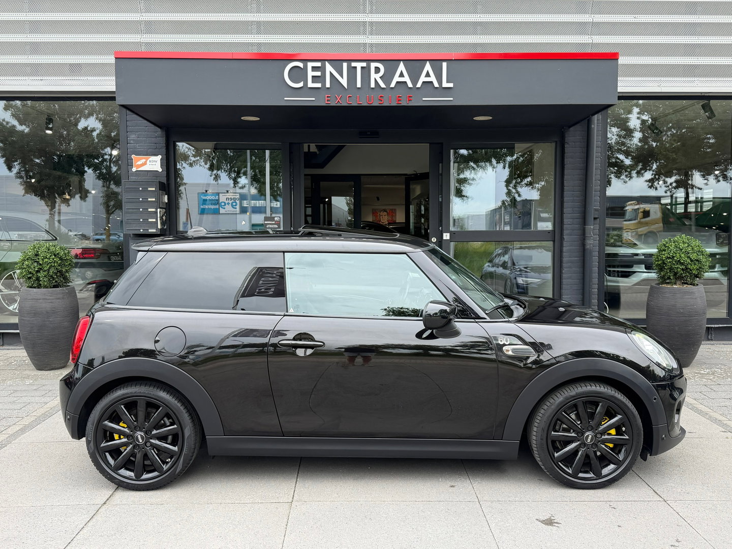 MINI Cooper 1.5 Cooper 60 Years Edition Pano|Harman&Kardon|Leder|Carplay|Keyless|136PK
