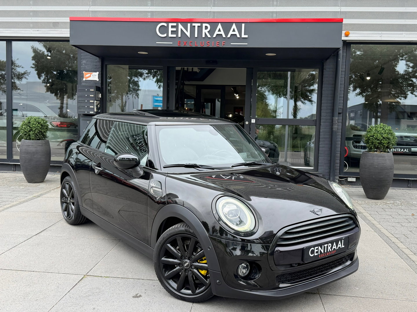 MINI Cooper 1.5 Cooper 60 Years Edition Pano|Harman&Kardon|Leder|Carplay|Keyless|136PK