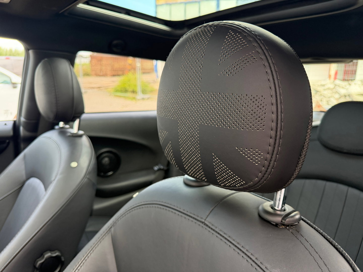 MINI Cooper 1.5 Cooper 60 Years Edition Pano|Harman&Kardon|Leder|Carplay|Keyless|136PK