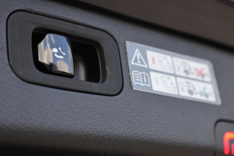 Mercedes-Benz C-Klasse Estate 220 d AMG Line / Panoramadak / Burmester Surround / Massage Stoelen / Night Pakket / Trekhaak Wegklapbaar