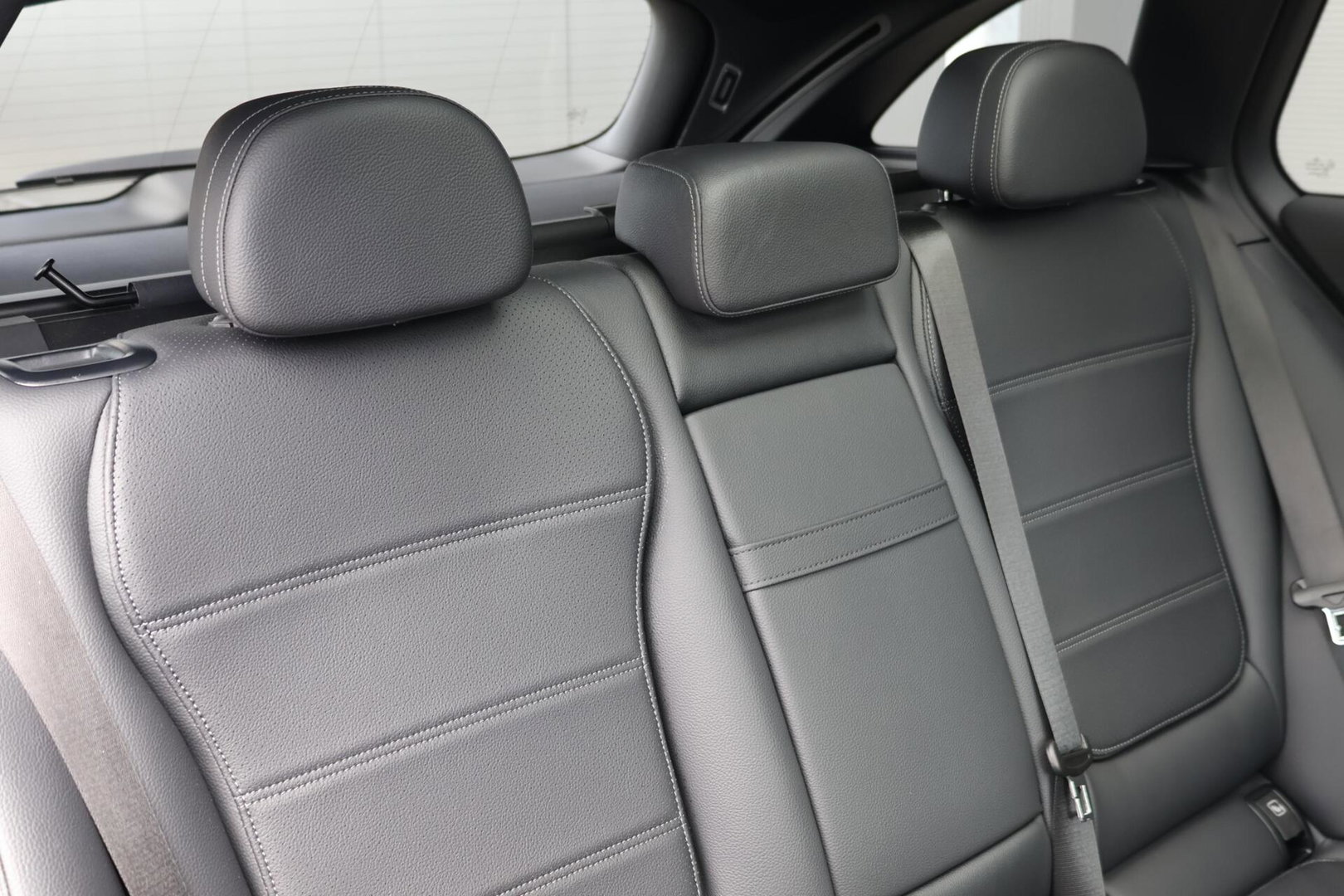 Mercedes-Benz C-Klasse Estate 220 d AMG Line / Panoramadak / Burmester Surround / Massage Stoelen / Night Pakket / Trekhaak Wegklapbaar