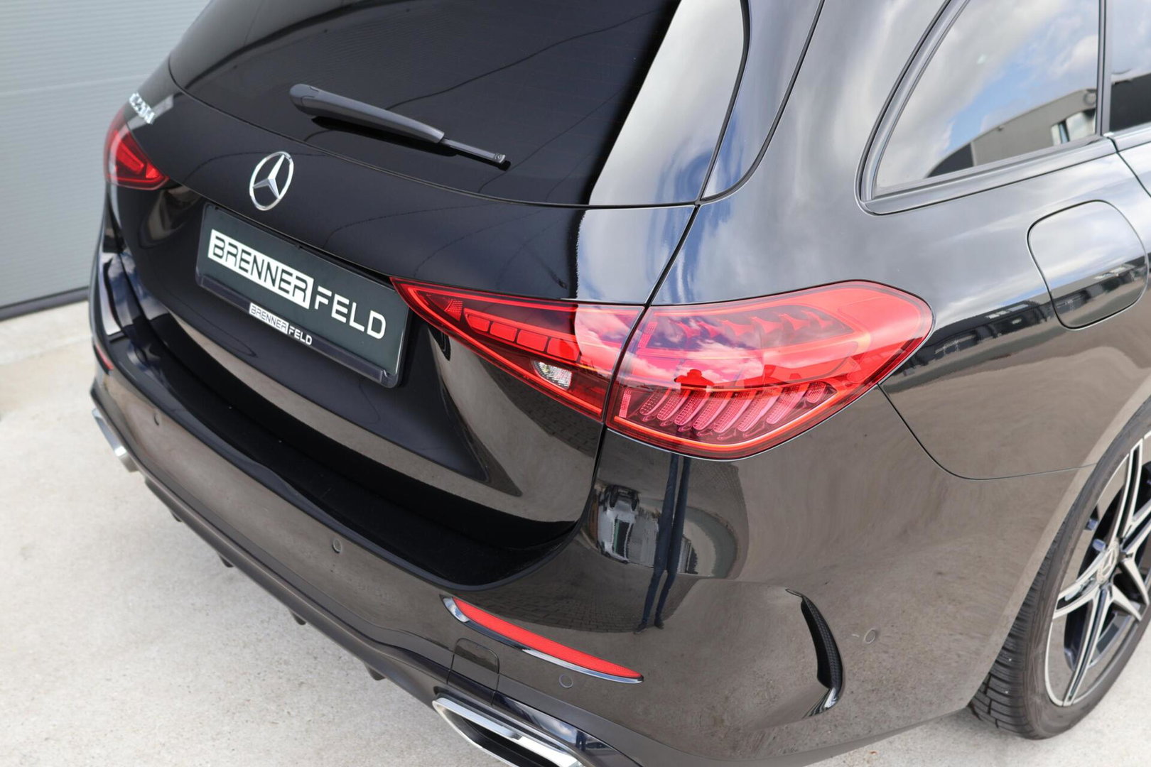 Mercedes-Benz C-Klasse Estate 220 d AMG Line / Panoramadak / Burmester Surround / Massage Stoelen / Night Pakket / Trekhaak Wegklapbaar