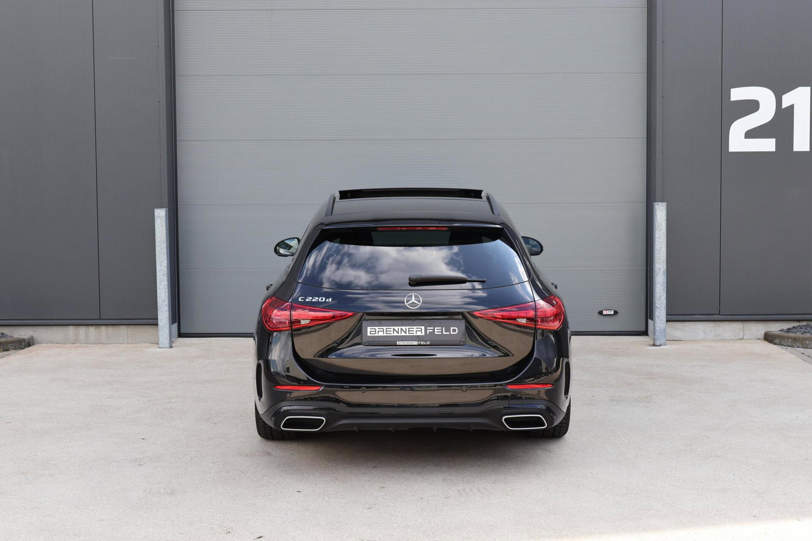 Mercedes-Benz C-Klasse Estate 220 d AMG Line / Panoramadak / Burmester Surround / Massage Stoelen / Night Pakket / Trekhaak Wegklapbaar