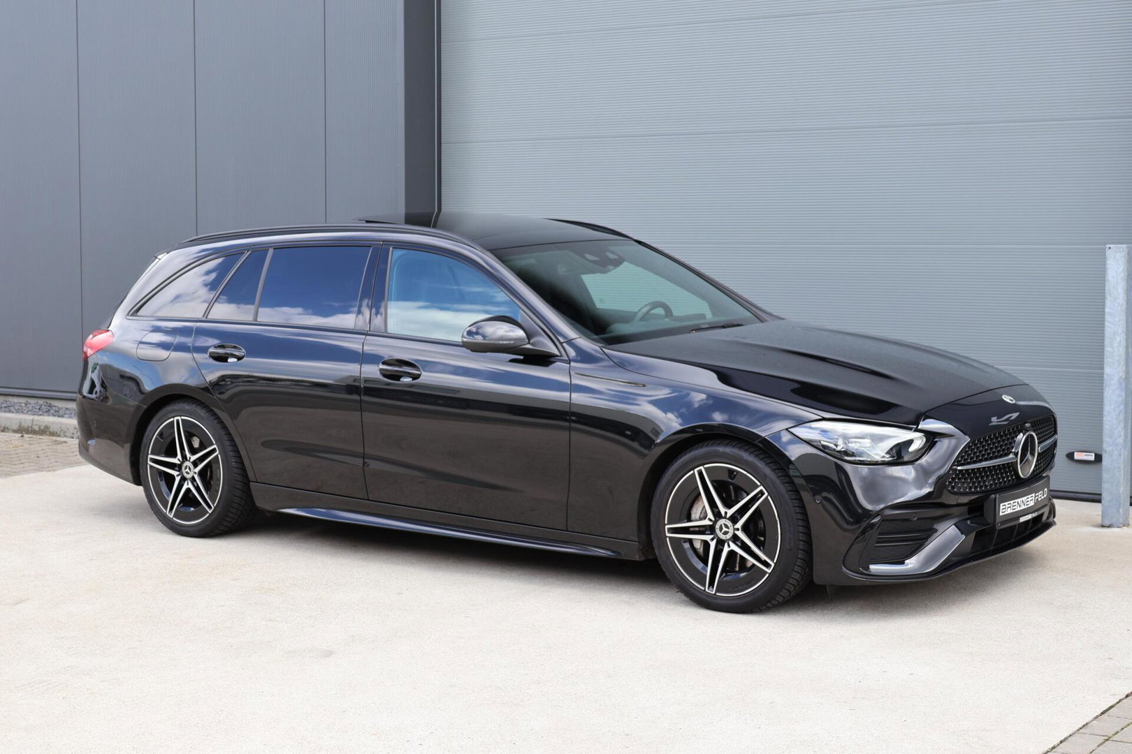 Mercedes-Benz C-Klasse Estate 220 d AMG Line / Panoramadak / Burmester Surround / Massage Stoelen / Night Pakket / Trekhaak Wegklapbaar