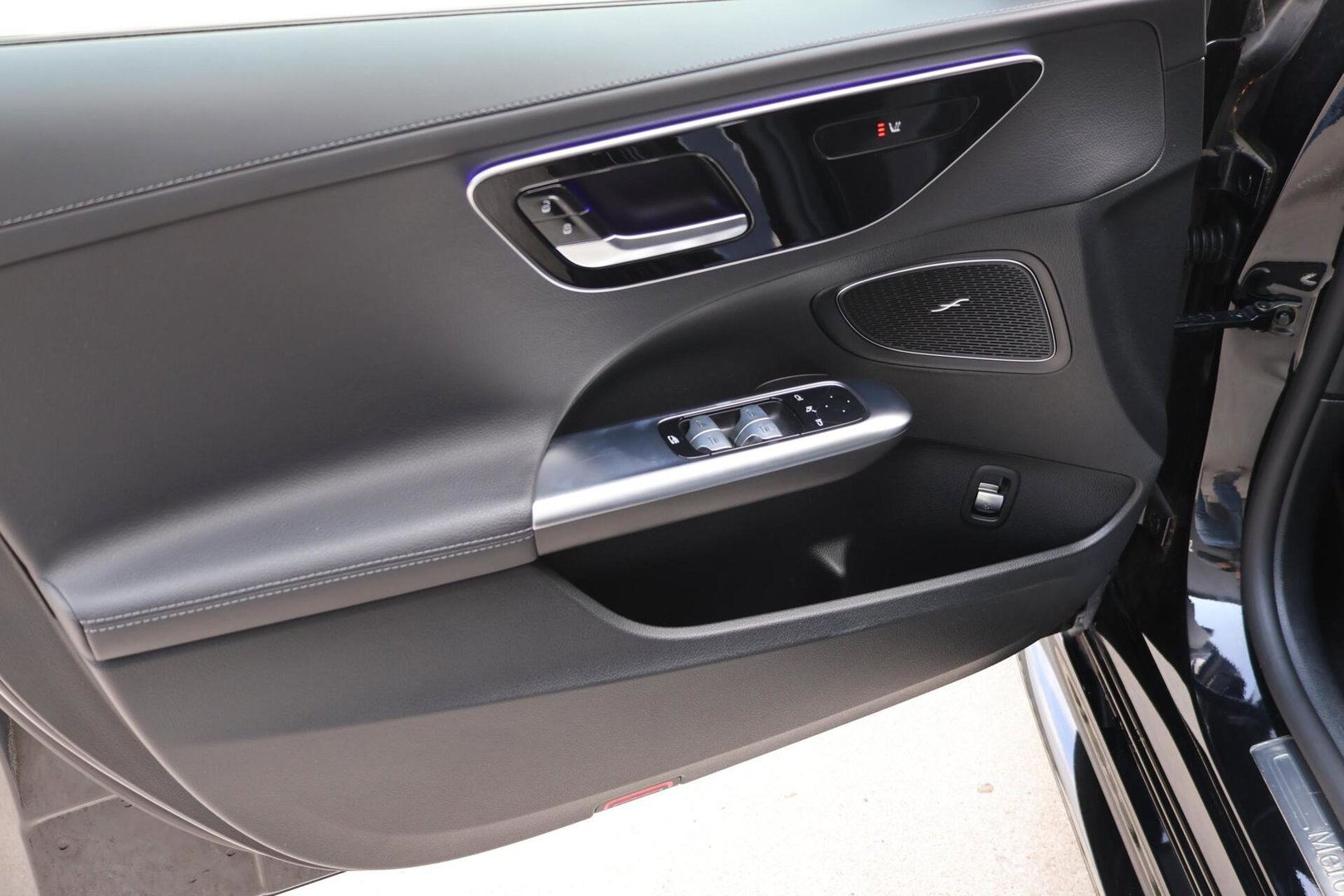 Mercedes-Benz C-Klasse Estate 220 d AMG Line / Panoramadak / Burmester Surround / Massage Stoelen / Night Pakket / Trekhaak Wegklapbaar