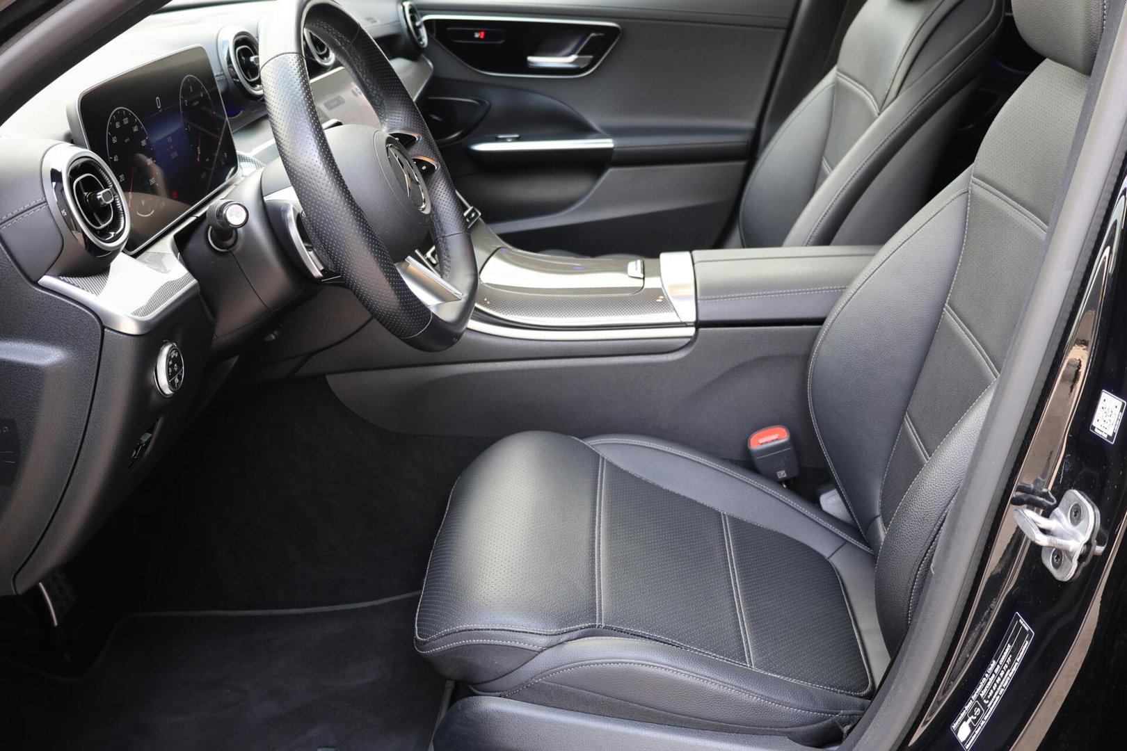 Mercedes-Benz C-Klasse Estate 220 d AMG Line / Panoramadak / Burmester Surround / Massage Stoelen / Night Pakket / Trekhaak Wegklapbaar