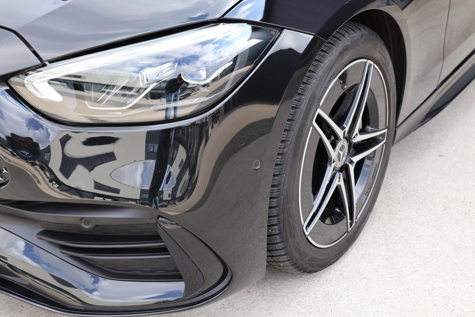 Mercedes-Benz C-Klasse Estate 220 d AMG Line / Panoramadak / Burmester Surround / Massage Stoelen / Night Pakket / Trekhaak Wegklapbaar