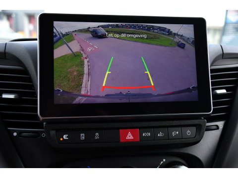 Iveco Daily 35S18 L2H2 PB Edition FACELIFT! Virtual, Adaptieve Cruise, Camera, Carplay, Automaat, 3500kg Trekhaak, Sensoren, 180pk, Multimedia, Uniek!