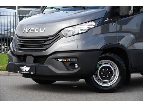 Iveco Daily 35S18 L2H2 PB Edition FACELIFT! Virtual, Adaptieve Cruise, Camera, Carplay, Automaat, 3500kg Trekhaak, Sensoren, 180pk, Multimedia, Uniek!