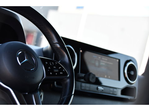 Mercedes-Benz Sprinter 319 1.9 CDI L2H2 RWD Black Edition Full Options! 360 Camera, Adaptieve Cruise, LED, Standkachel, Carplay, 190pk, Voorruit verwarming, Uniek!