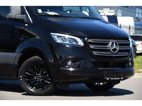 Mercedes-Benz Sprinter 319 1.9 CDI L2H2 RWD Black Edition Full Options! 360 Camera, Adaptieve Cruise, LED, Standkachel, Carplay, 190pk, Voorruit verwarming, Uniek!