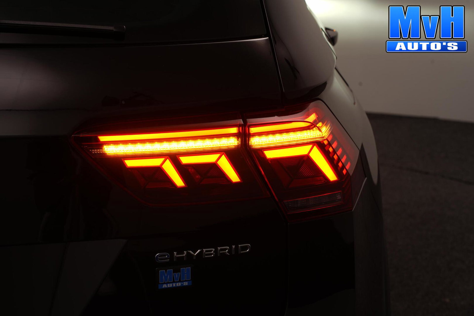 Volkswagen Tiguan 1.4 TSI PHEV R-Line|PANO|STOEL/STUUR.VERW