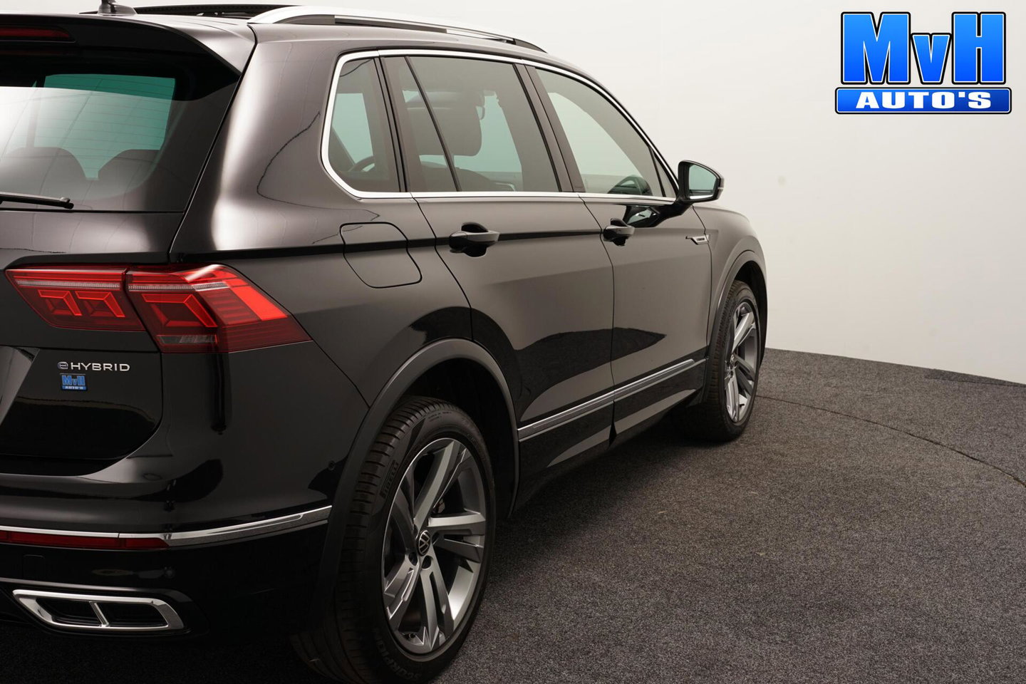 Volkswagen Tiguan 1.4 TSI PHEV R-Line|PANO|STOEL/STUUR.VERW