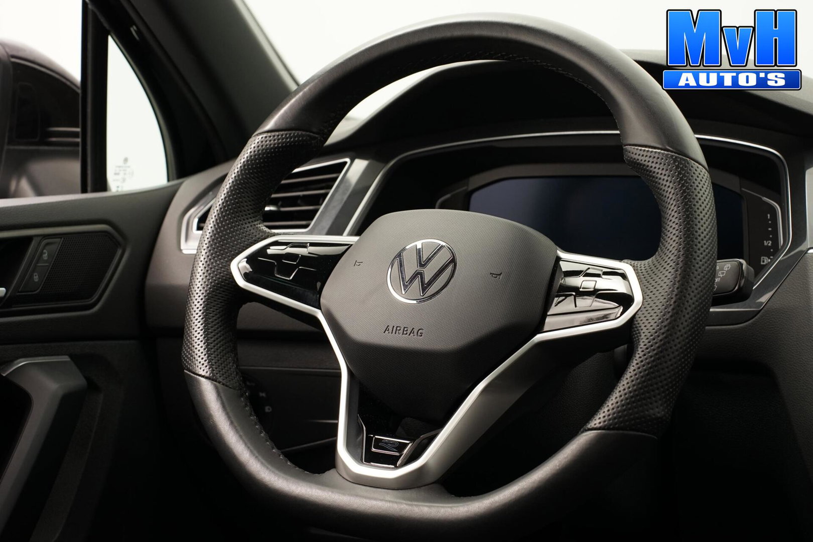 Volkswagen Tiguan 1.4 TSI PHEV R-Line|PANO|STOEL/STUUR.VERW
