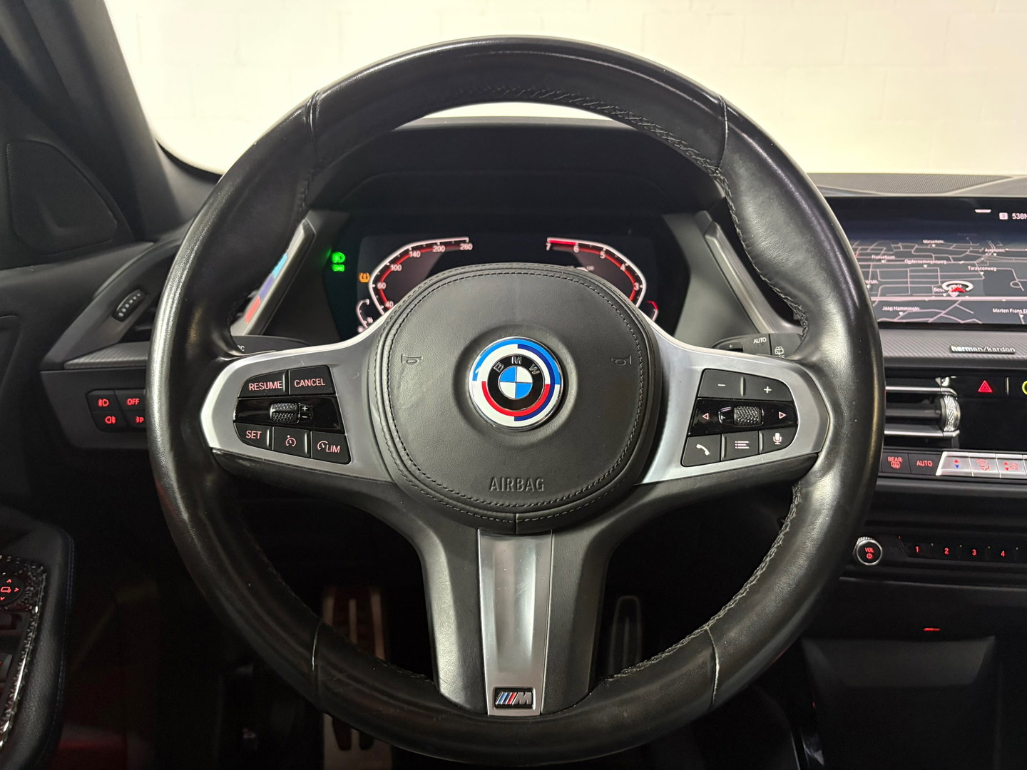 BMW 1-serie 118i High Executive, Pano, Sfeerverlichting, Applecarplay