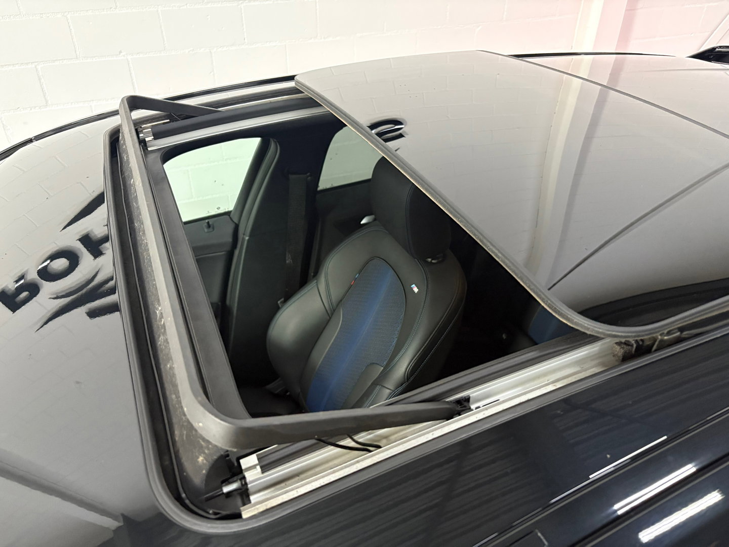 BMW 1-serie 118i High Executive, Pano, Sfeerverlichting, Applecarplay