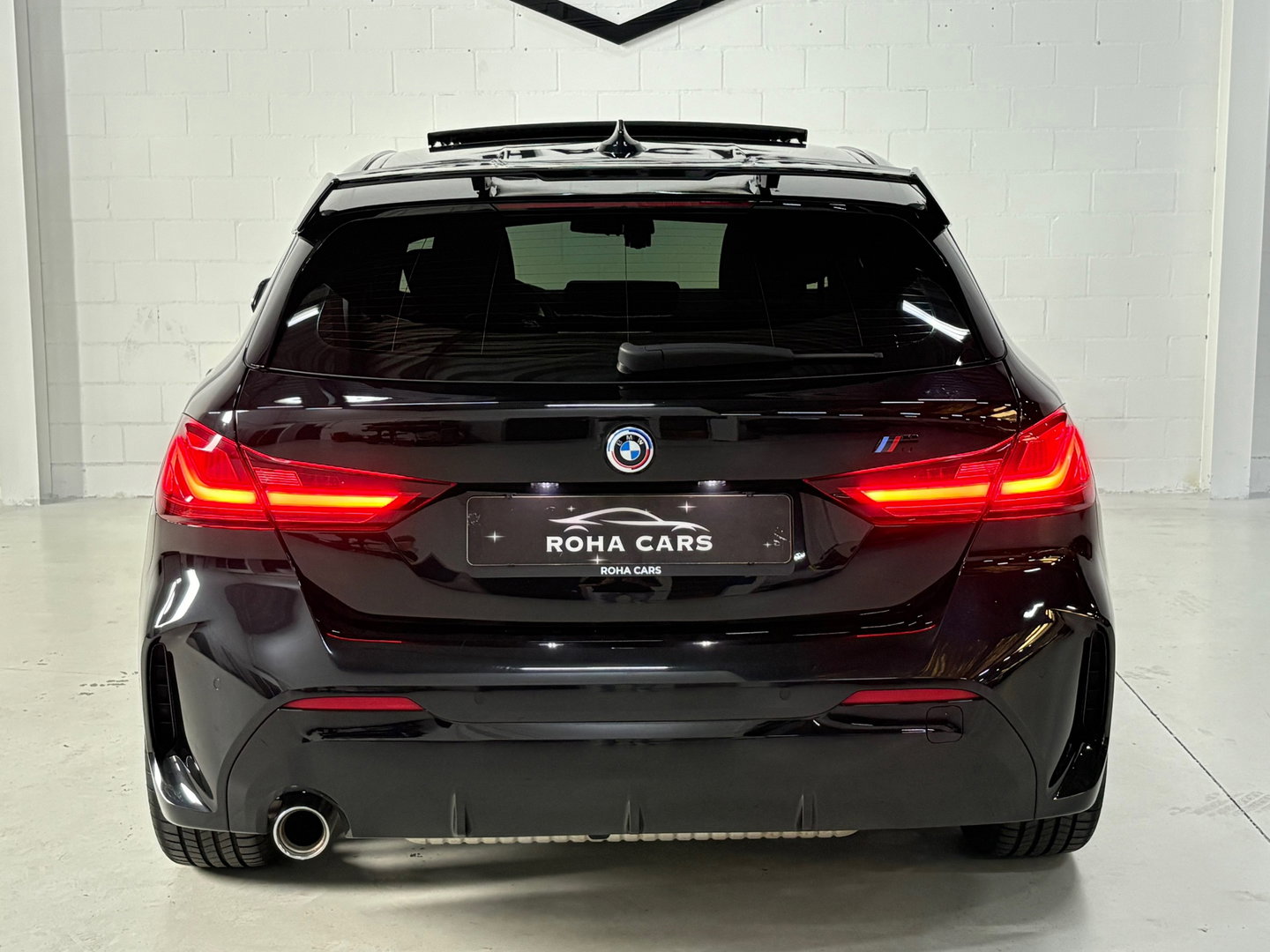 BMW 1-serie 118i High Executive, Pano, Sfeerverlichting, Applecarplay