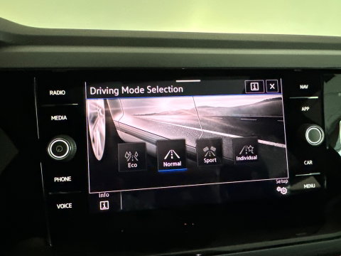 Volkswagen Polo 1.0 TSI R-Line Pano|Stoelverwarming|ACC|Lane|Carplay