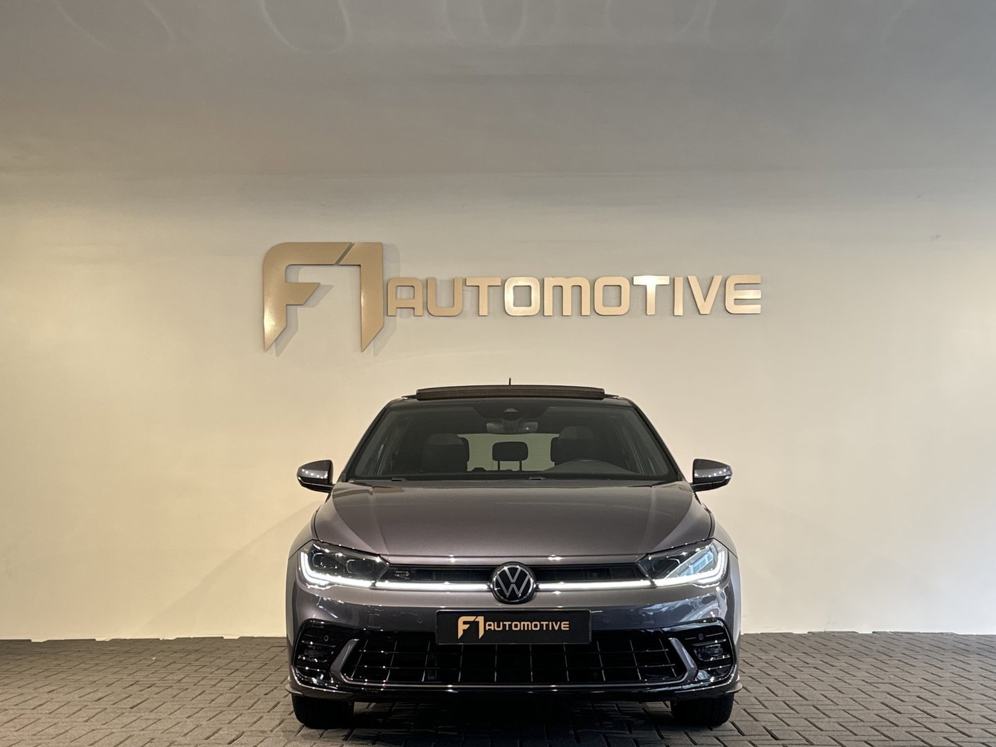 Volkswagen Polo 1.0 TSI R-Line Pano|Stoelverwarming|ACC|Lane|Carplay