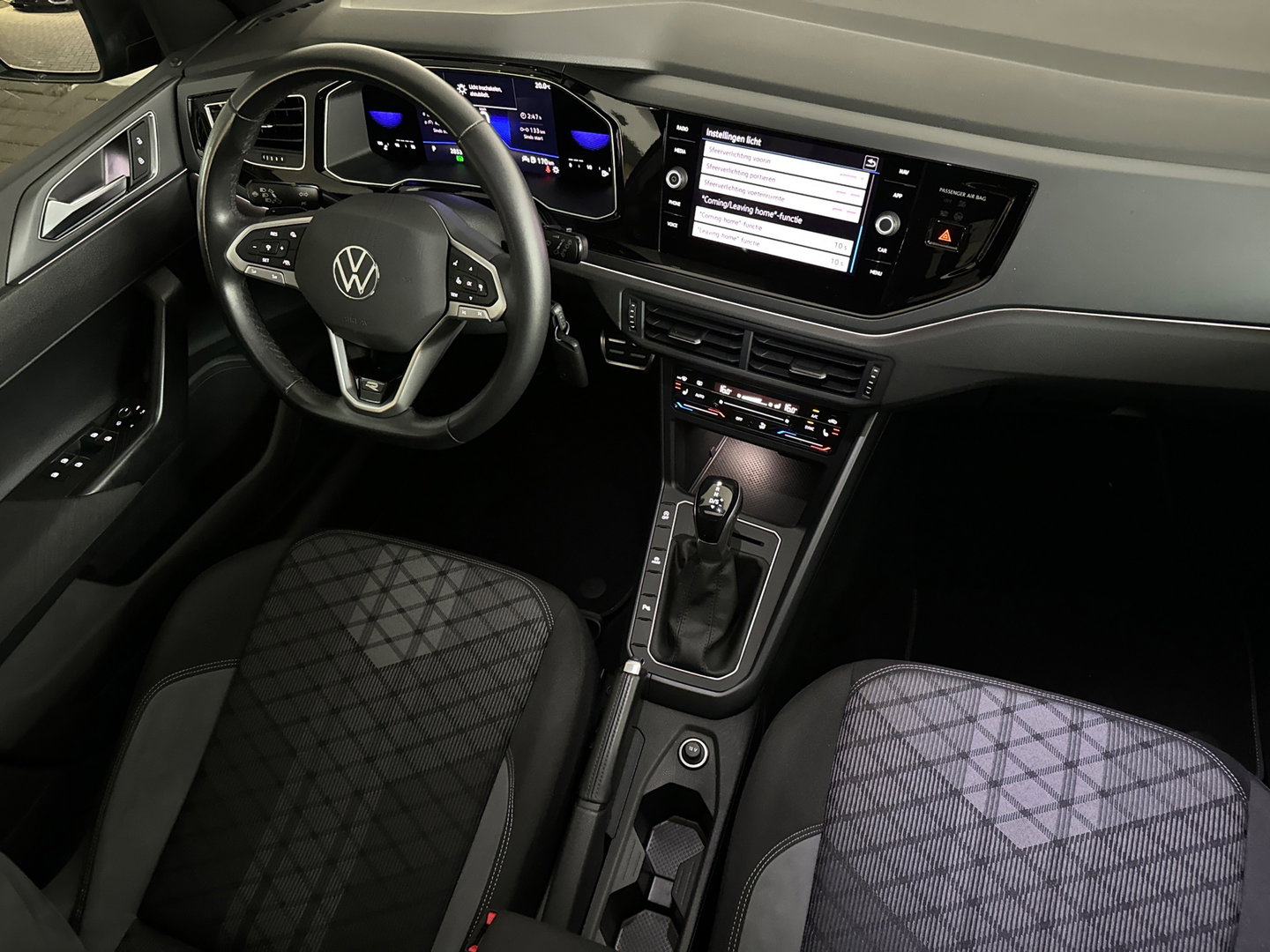 Volkswagen Polo 1.0 TSI R-Line Pano|Stoelverwarming|ACC|Lane|Carplay