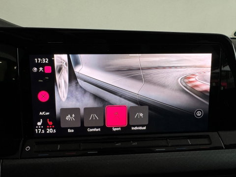 Volkswagen Golf 2.0 TDI R-Line Pano|Camera|Stoelverwarming|Sfeer|Keyless