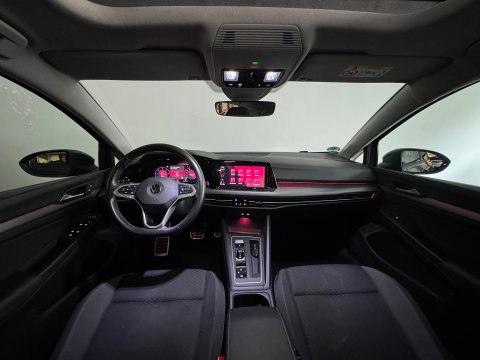 Volkswagen Golf 2.0 TDI R-Line Pano|Camera|Stoelverwarming|Sfeer|Keyless