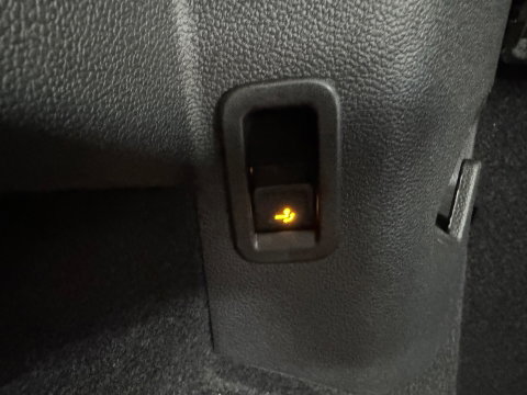 Volkswagen Golf 2.0 TDI R-Line Pano|Camera|Stoelverwarming|Sfeer|Keyless