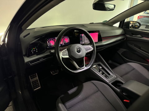 Volkswagen Golf 2.0 TDI R-Line Pano|Camera|Stoelverwarming|Sfeer|Keyless