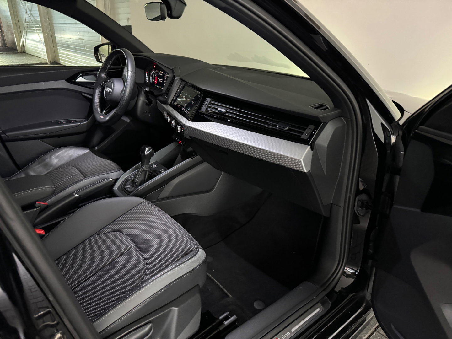 Audi A1 SPORTBACK 30 TFSI EPIC Stoelverwarming |Cruise Control|Lane Assist|Carplay
