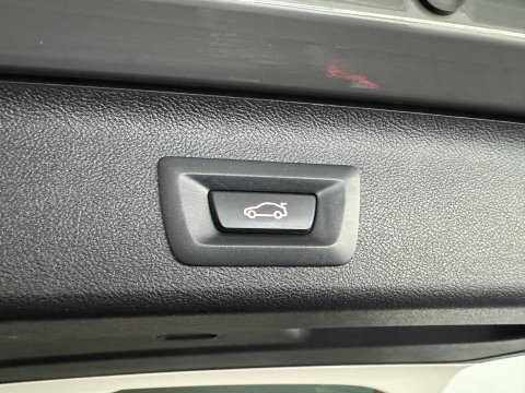 BMW 5 Serie Touring 520i High Executive Edition Memory|360|Trekhaak|BlindSpot