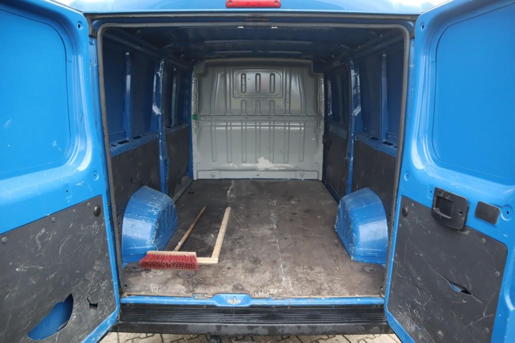 Peugeot Boxer 330 2.0 BlueHDI L2H1 Premium AIRCO CRUISE EURO6