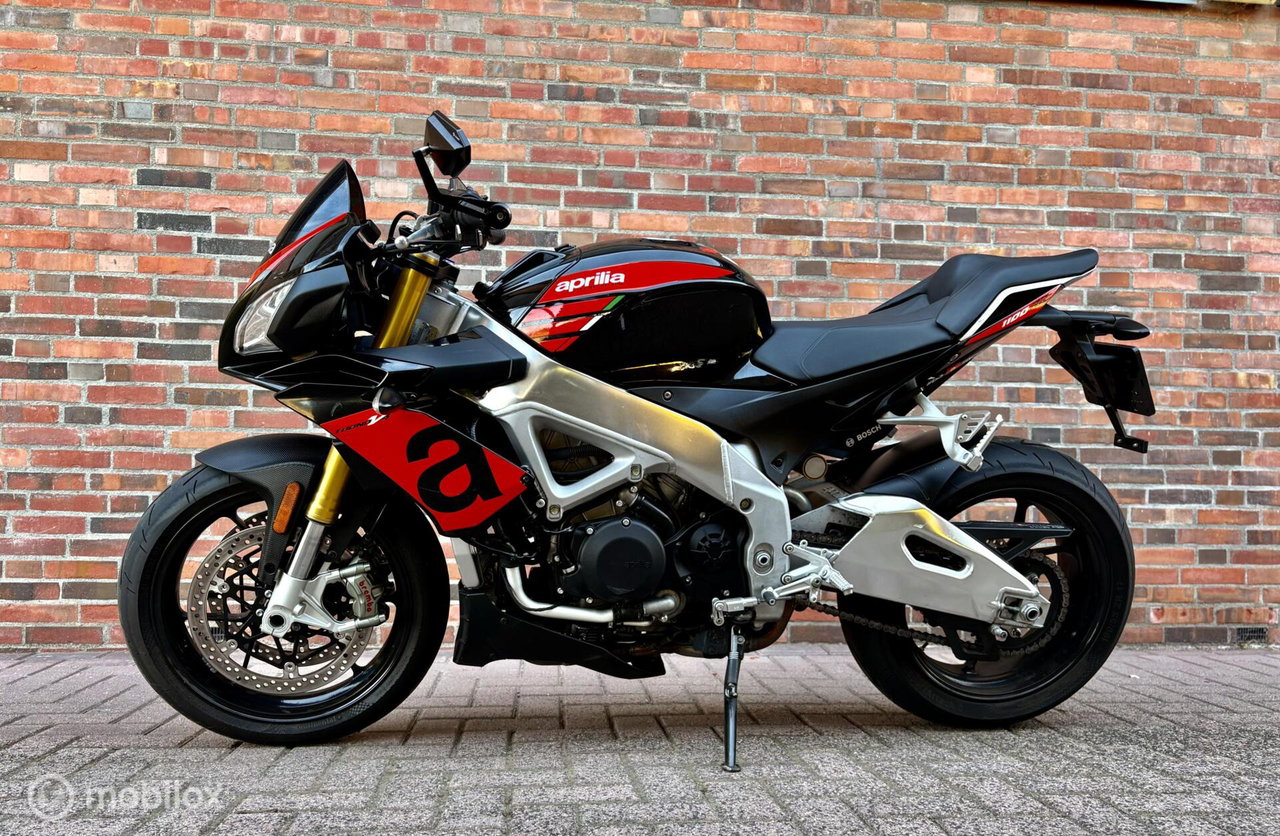 Aprilia Tuono V4