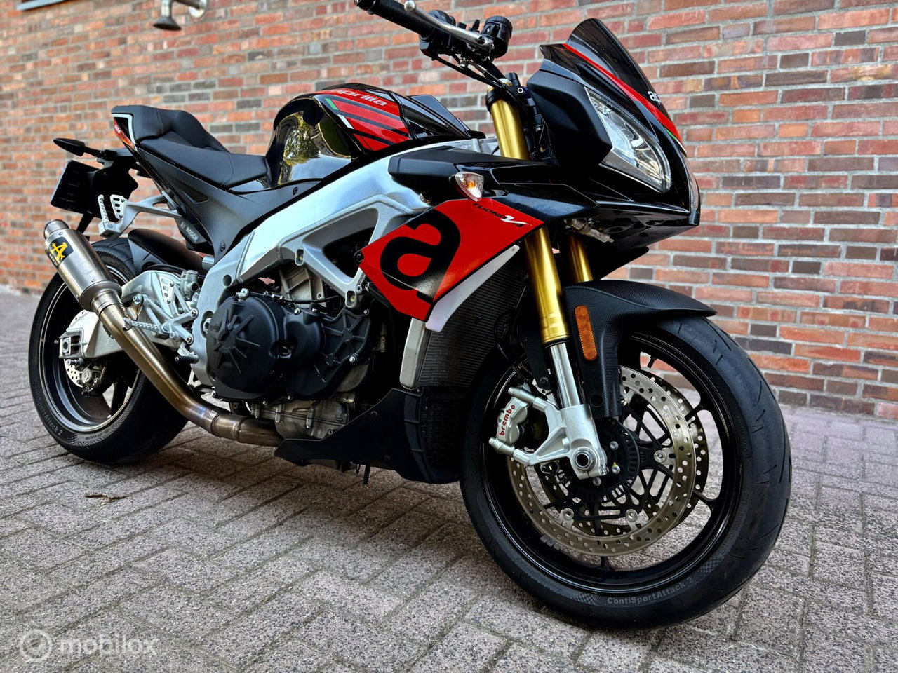 Aprilia Tuono V4