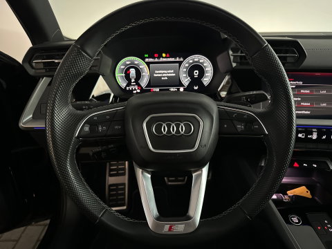 Audi A3 Sportback 45 TFSI e S edition Competition Pano|RS Seats|Sfeer|Keyless|Camera