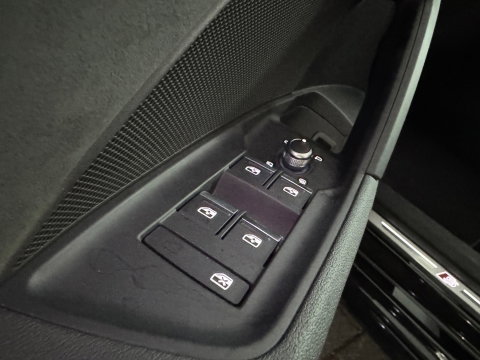 Audi A3 Sportback 45 TFSI e S edition Competition Pano|RS Seats|Sfeer|Keyless|Camera